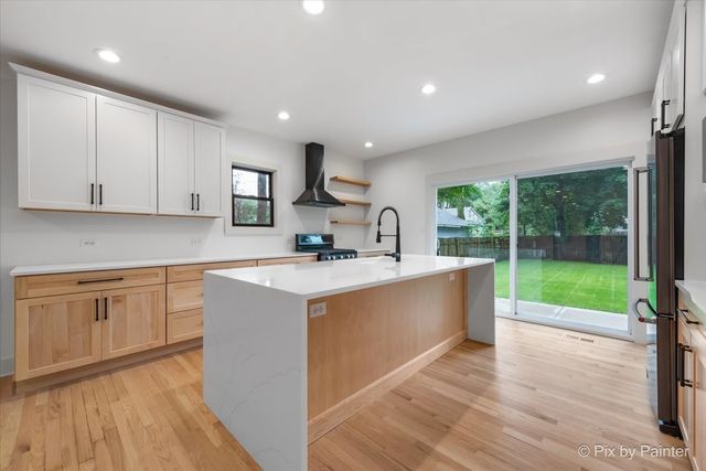 518 Illinois Street, Geneva, IL 60134