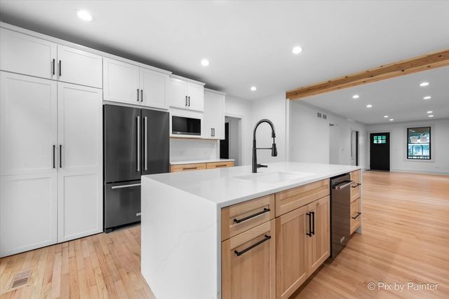 518 Illinois Street, Geneva, IL 60134