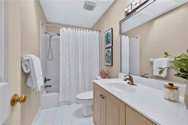 1505 Bordeaux PL, Norfolk, VA 23505