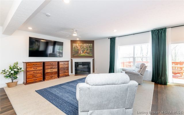 8040 Schrieber Road, Floyds Knobs, IN 47119
