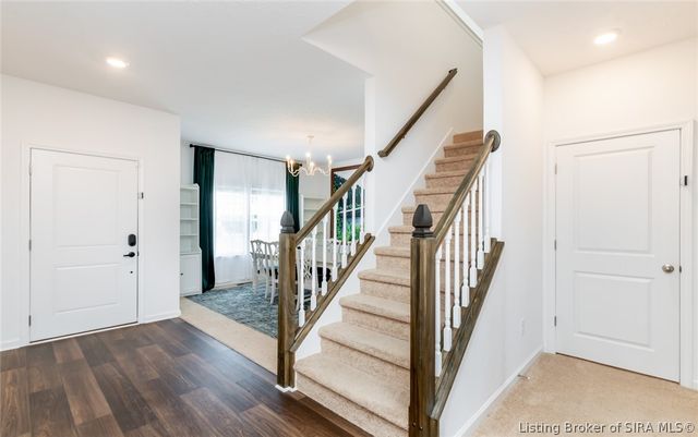 8040 Schrieber Road, Floyds Knobs, IN 47119