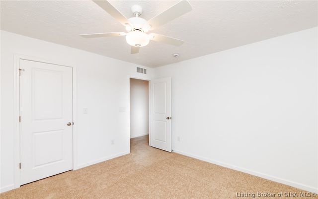 8040 Schrieber Road, Floyds Knobs, IN 47119