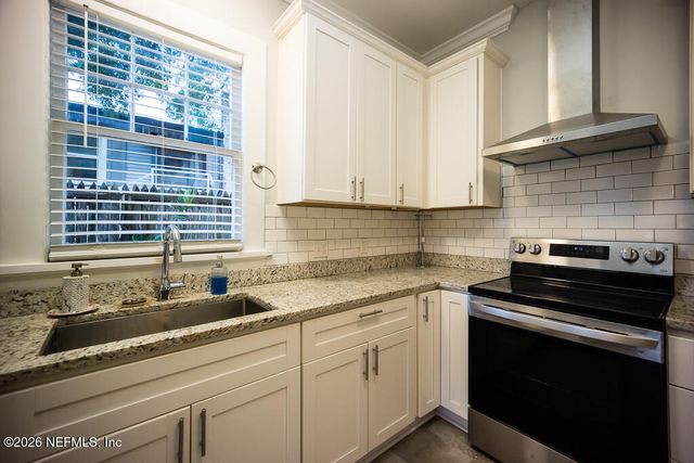 2363 ERNEST Street, Jacksonville, FL 32204