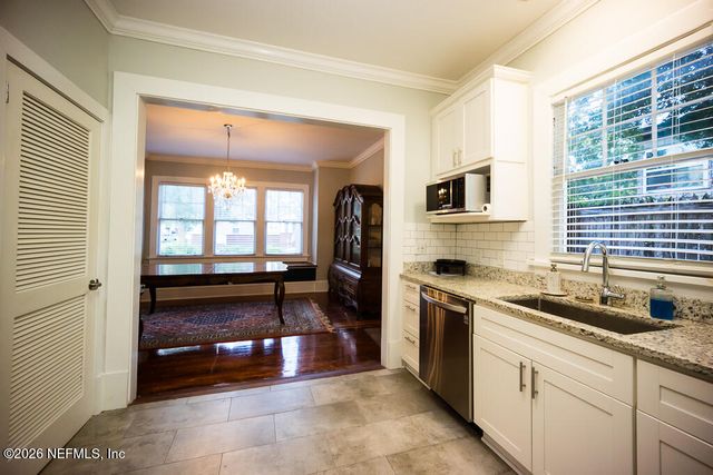2363 ERNEST Street, Jacksonville, FL 32204