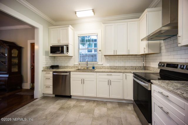 2363 ERNEST Street, Jacksonville, FL 32204