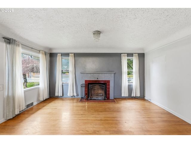 4510 Se 128TH Ave, Portland, OR 97236