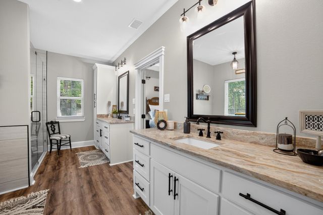 125 Oakbend Trail, Mabank, TX 75147