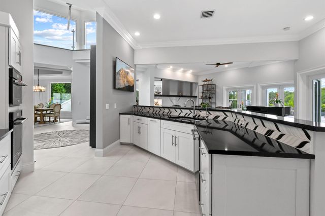 10561 SE Le Parc, Jupiter, FL 33469