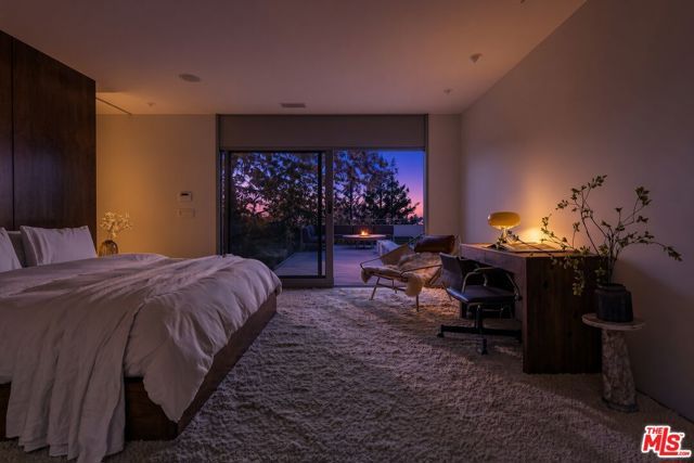 3201 Oakley Drive, Los Angeles, CA 90068
