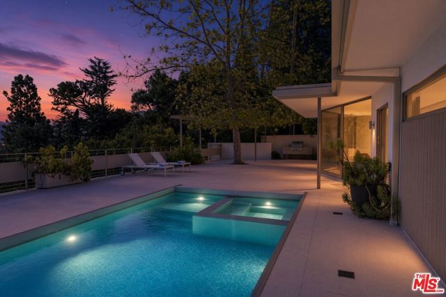 3201 Oakley Drive, Los Angeles, CA 90068