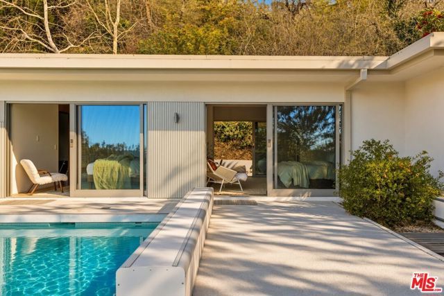3201 Oakley Drive, Los Angeles, CA 90068