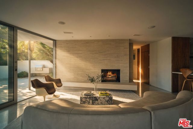 3201 Oakley Drive, Los Angeles, CA 90068