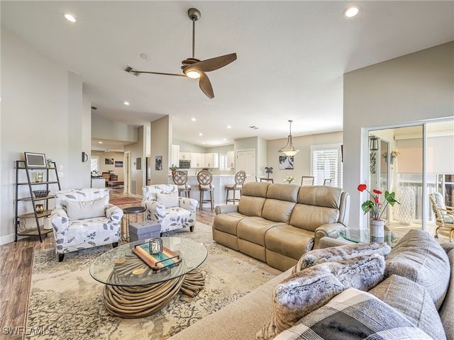 8460 Southbridge DR 2, Estero, FL 33967