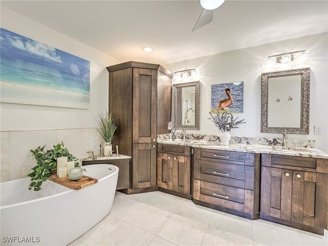 8460 Southbridge DR 2, Estero, FL 33967