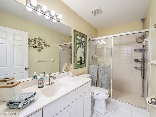 8460 Southbridge DR 2, Estero, FL 33967
