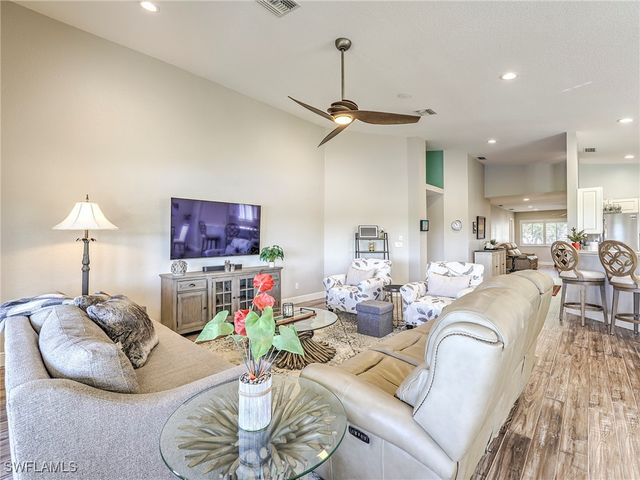 8460 Southbridge DR 2, Estero, FL 33967