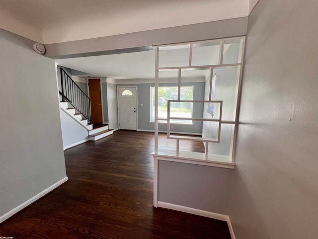 20351 8 Mile Road, St Clair Shores, MI 48080