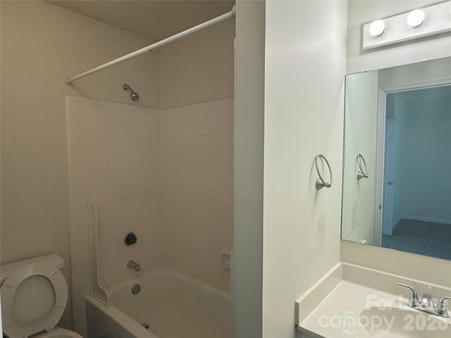 11000 Carmel Crossing Road, Charlotte, NC 28226