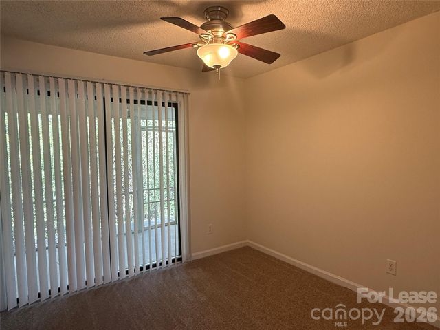 11000 Carmel Crossing Road, Charlotte, NC 28226