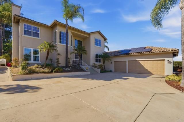 1921 Cresthaven Drive, Vista, CA 92084