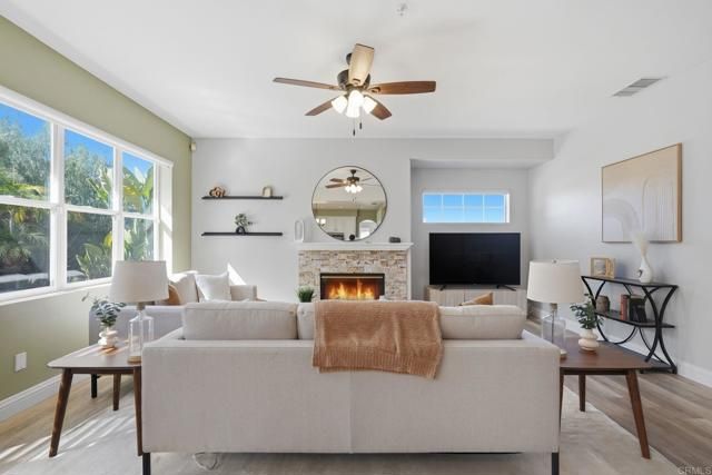 1921 Cresthaven Drive, Vista, CA 92084