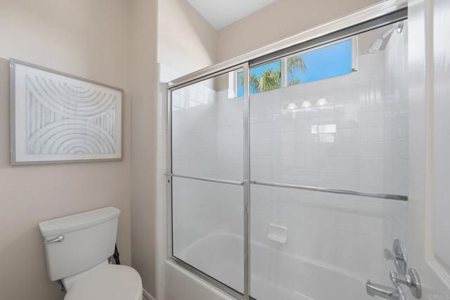 1921 Cresthaven Drive, Vista, CA 92084