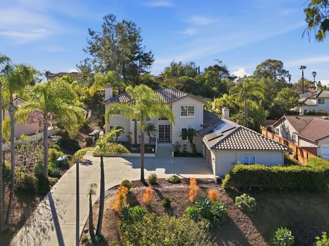 1921 Cresthaven Drive, Vista, CA 92084