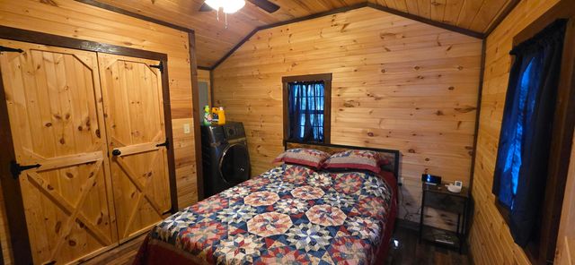 297 Lakeview Avenue, Burnside, KY 42519
