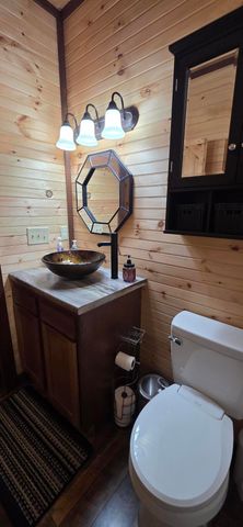 297 Lakeview Avenue, Burnside, KY 42519
