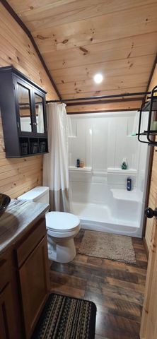 297 Lakeview Avenue, Burnside, KY 42519