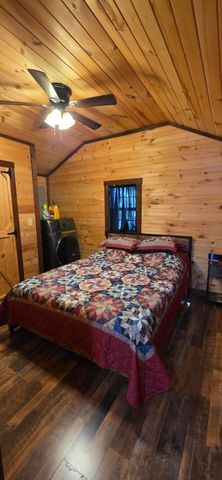 297 Lakeview Avenue, Burnside, KY 42519