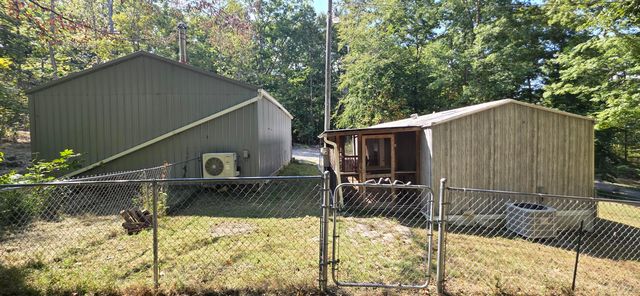 297 Lakeview Avenue, Burnside, KY 42519