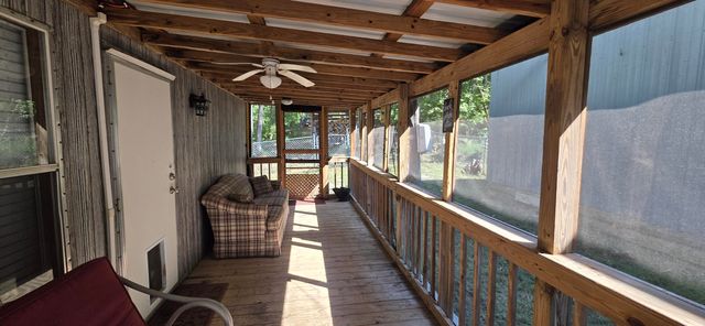297 Lakeview Avenue, Burnside, KY 42519