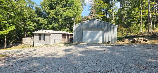 297 Lakeview Avenue, Burnside, KY 42519