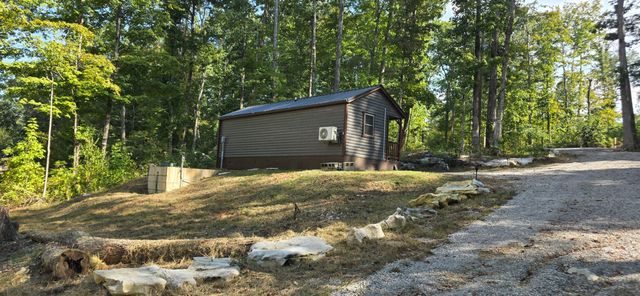 297 Lakeview Avenue, Burnside, KY 42519