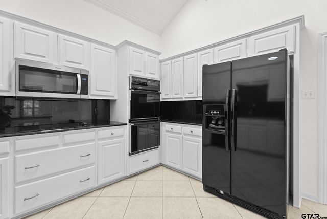 412 Brighton Ct, Tyler, TX 75701