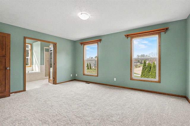 1921 Pineridge Drive, Hastings, MI 49058
