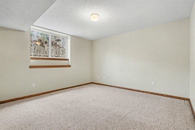 1921 Pineridge Drive, Hastings, MI 49058