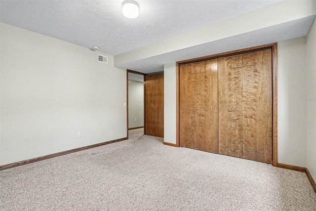 1921 Pineridge Drive, Hastings, MI 49058