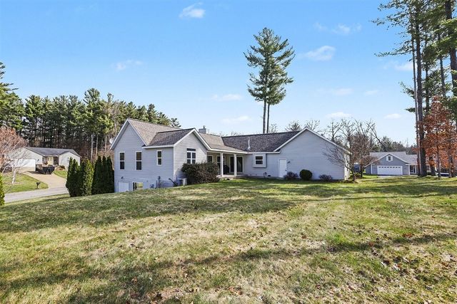 1921 Pineridge Drive, Hastings, MI 49058