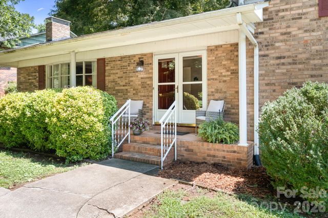 1009 Springs Road, Lincolnton, NC 28092
