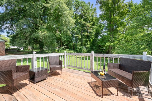1009 Springs Road, Lincolnton, NC 28092