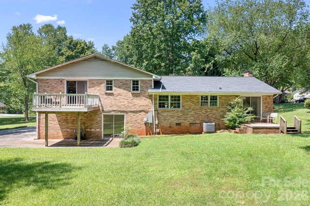 1009 Springs Road, Lincolnton, NC 28092