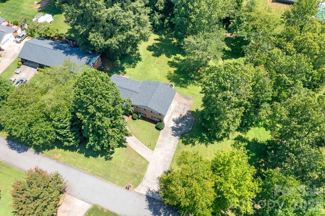1009 Springs Road, Lincolnton, NC 28092