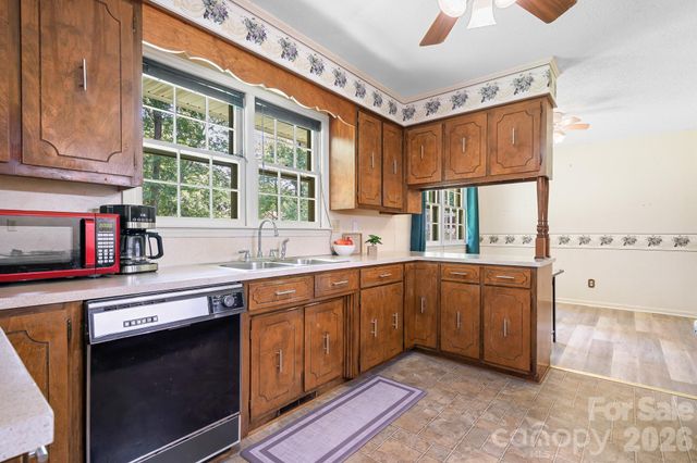 1009 Springs Road, Lincolnton, NC 28092
