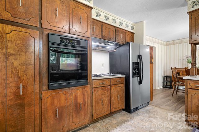 1009 Springs Road, Lincolnton, NC 28092