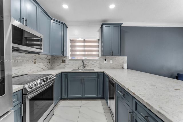 239 SE 31st Ter 239, Homestead, FL 33033