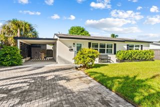 5 SE 11th St, Deerfield Beach, FL 33441