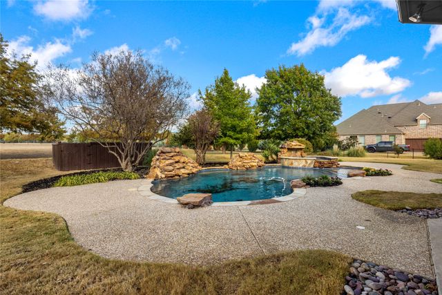 3030 Pecan Grove Lane, Celina, TX 75078