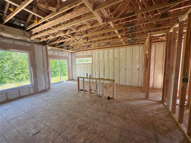 1041 2nd Street NE, Altoona, IA 50009